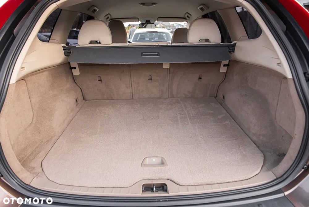 Volvo XC 60 D5 AWD Kinetic - 28