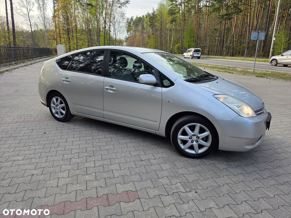 Toyota Prius 1.5 VVT-i Prestige - 5