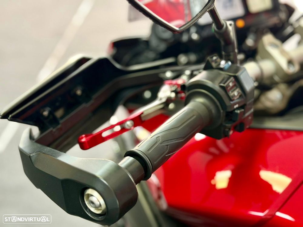 Yamaha MT-09 - 10