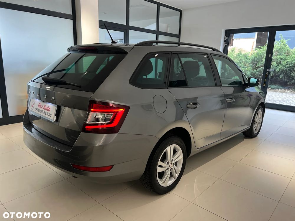 Skoda Fabia 1.0 TSI Ambition - 7
