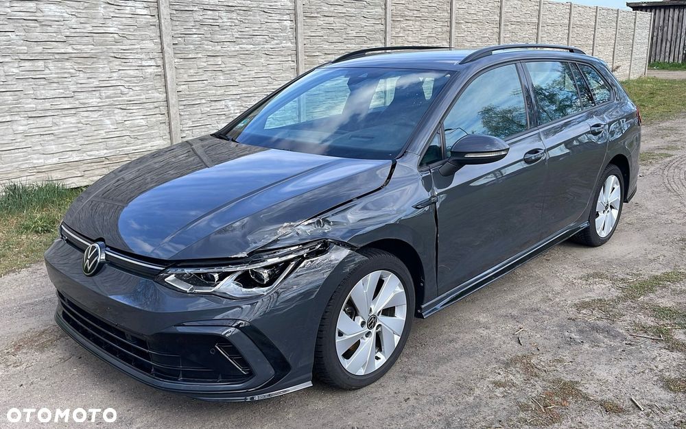 Volkswagen Golf 1.5 eTSI mHEV R-Line DSG - 2
