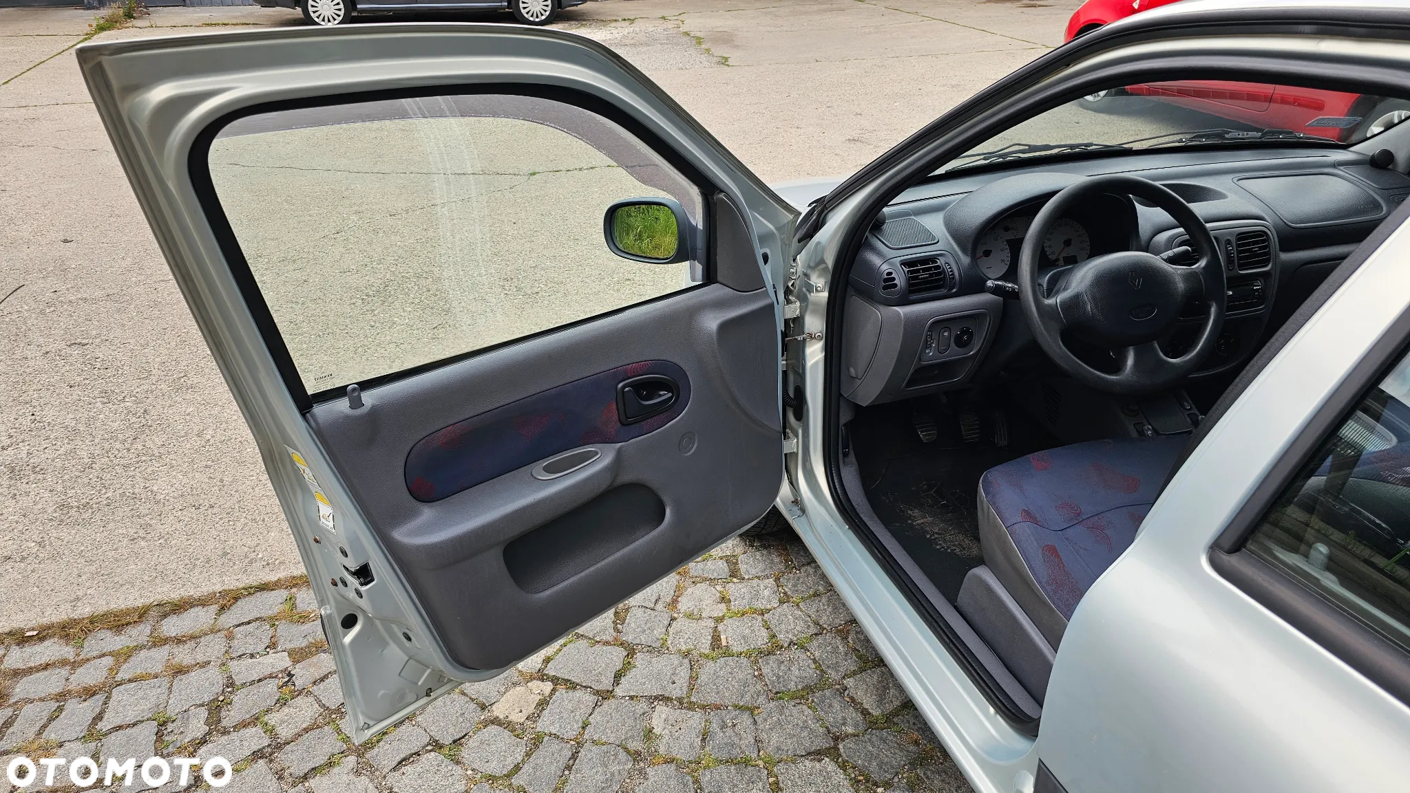 Renault Thalia 1.4 RT 16V - 8