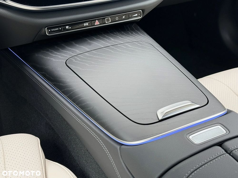 Mercedes-Benz Klasa E - 22