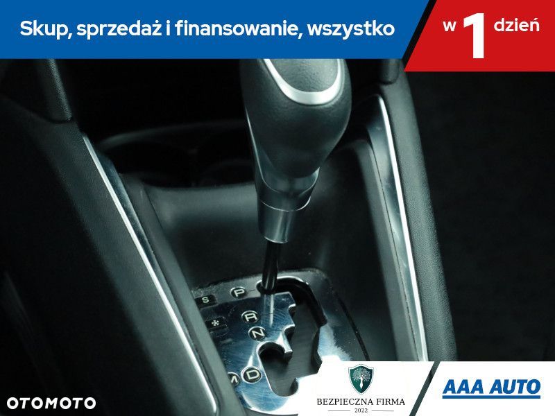 Peugeot 208 - 18