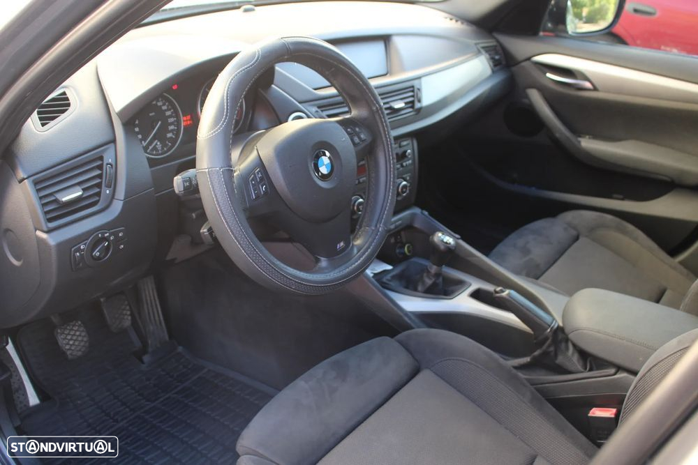 BMW X1 18 d sDrive Pack M - 9
