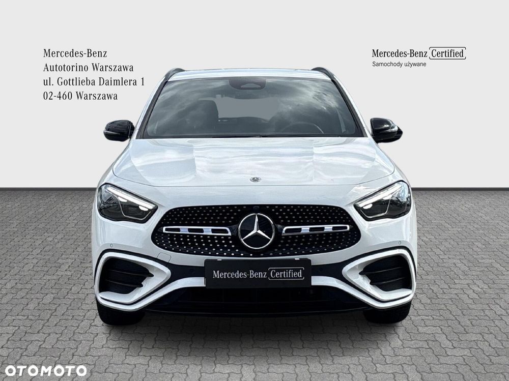 Mercedes-Benz GLA - 9