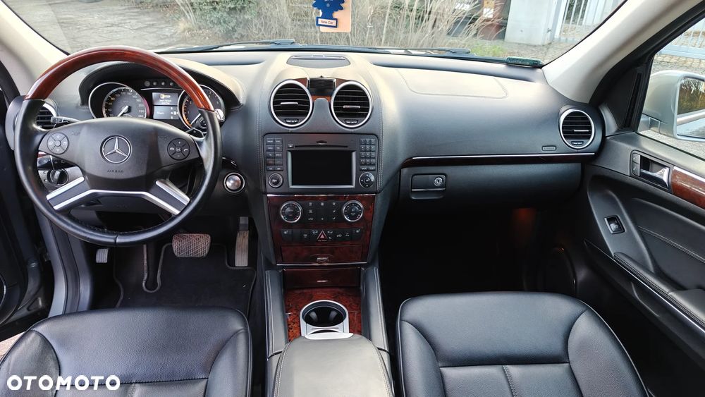 Mercedes-Benz GL 450 4Matic 7G-TRONIC - 16