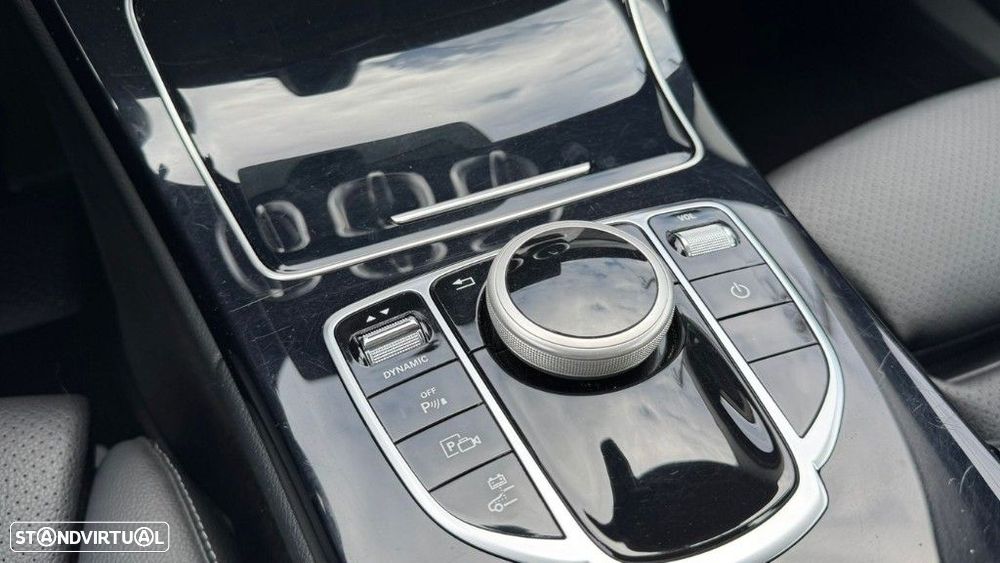 Mercedes-Benz C 300 - 11