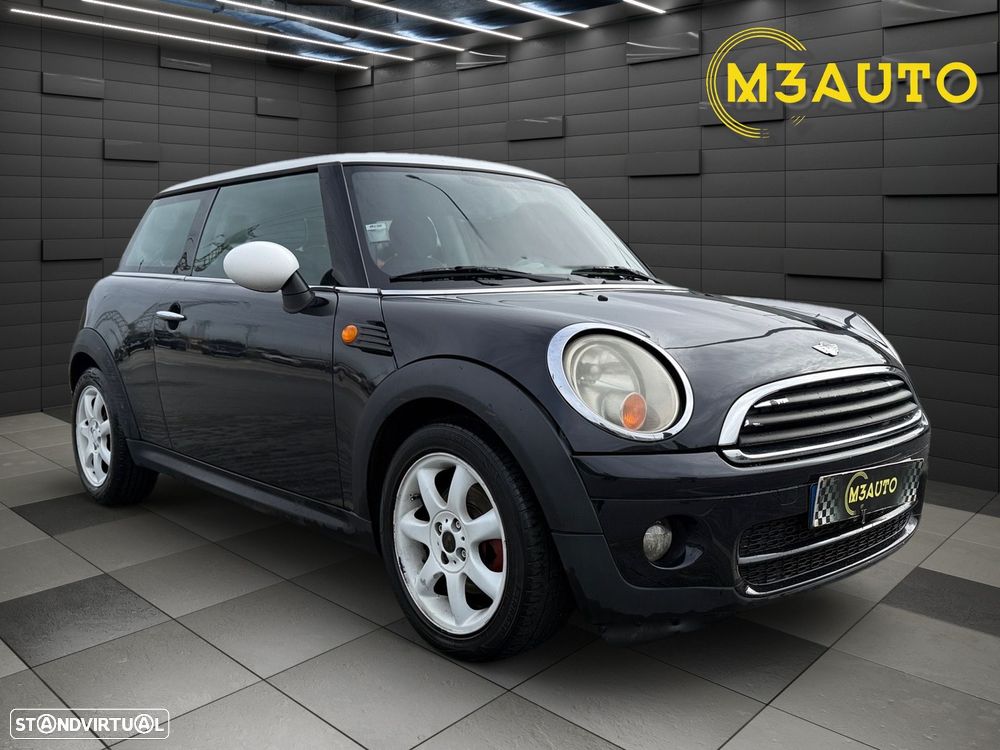 MINI 3 Portas Cooper D - 2