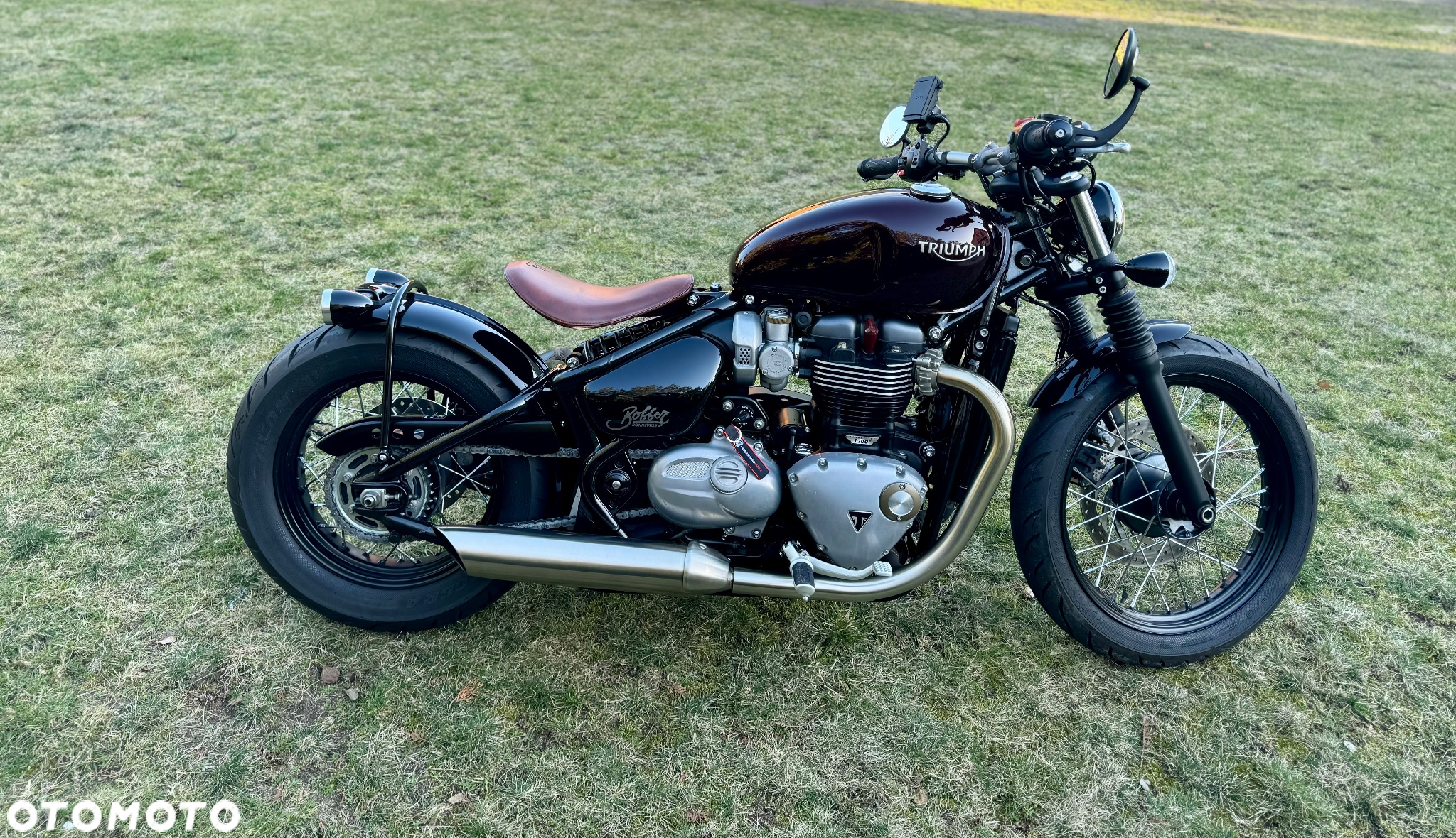 Triumph Bonneville Bobber - 4