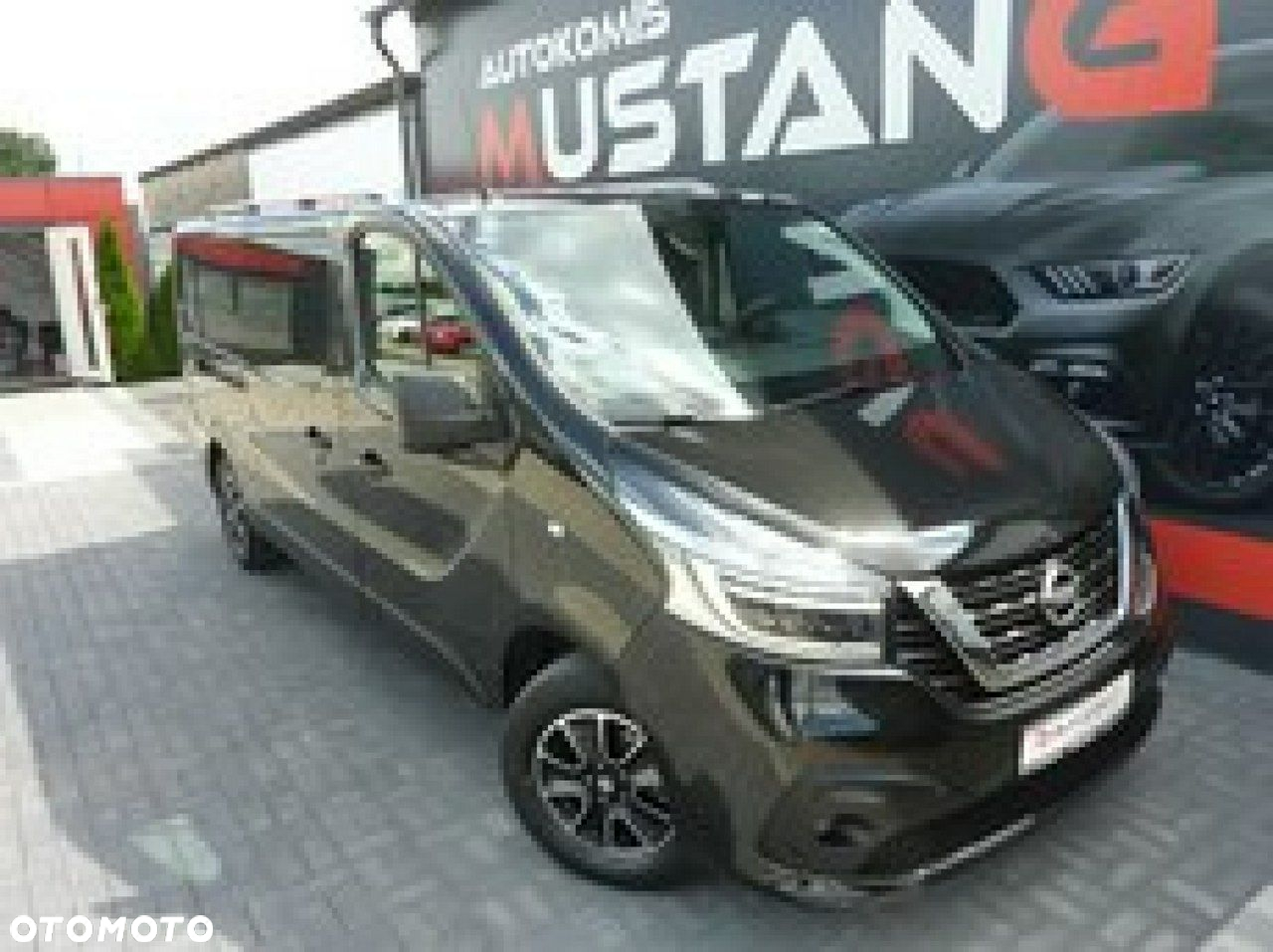 Nissan NV300 - 9