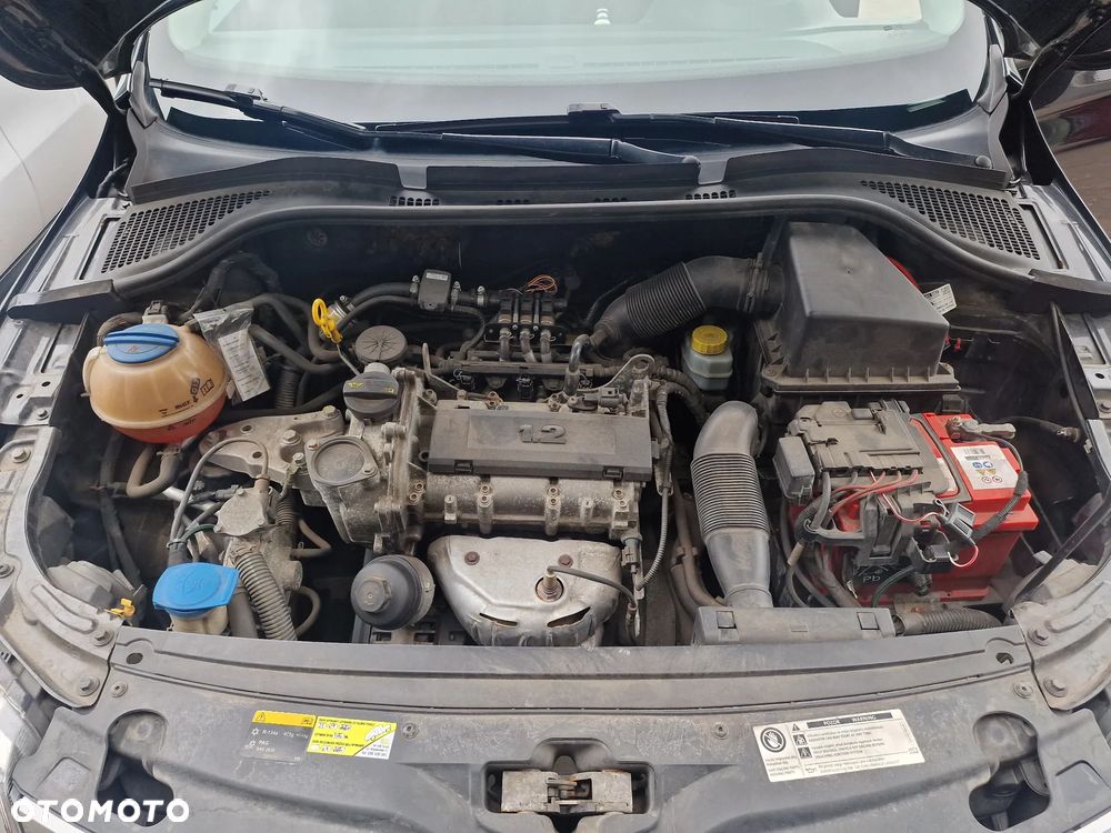 Skoda RAPID 1.2 Ambition Max - 19