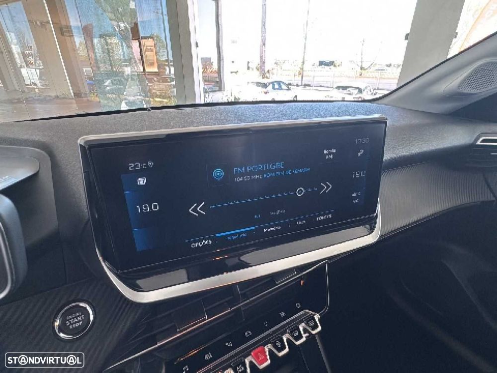 Peugeot 208 1.2 PureTech Allure Pack EAT8 - 21