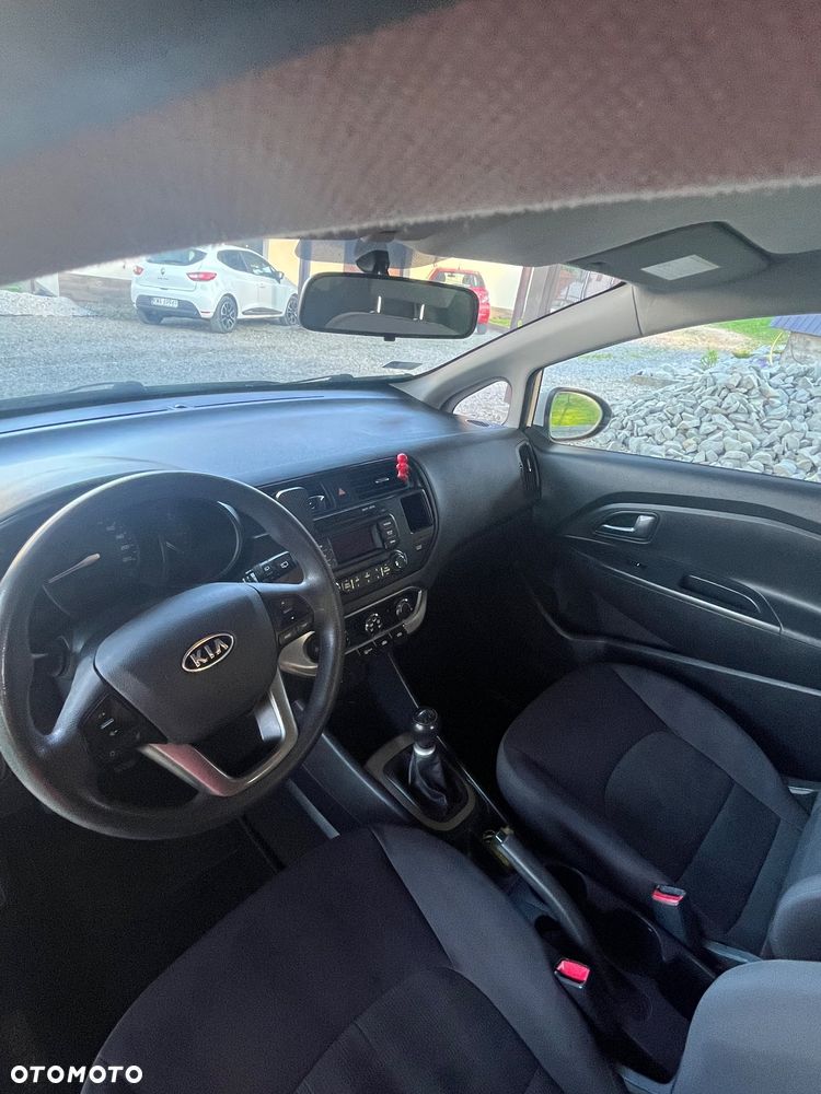 Kia Rio 1.2 Business Line - 10
