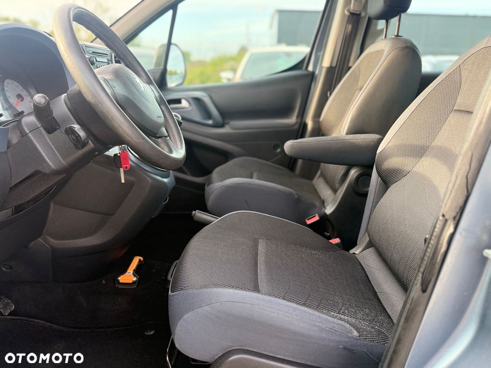 Peugeot Partner 110 Family - 21