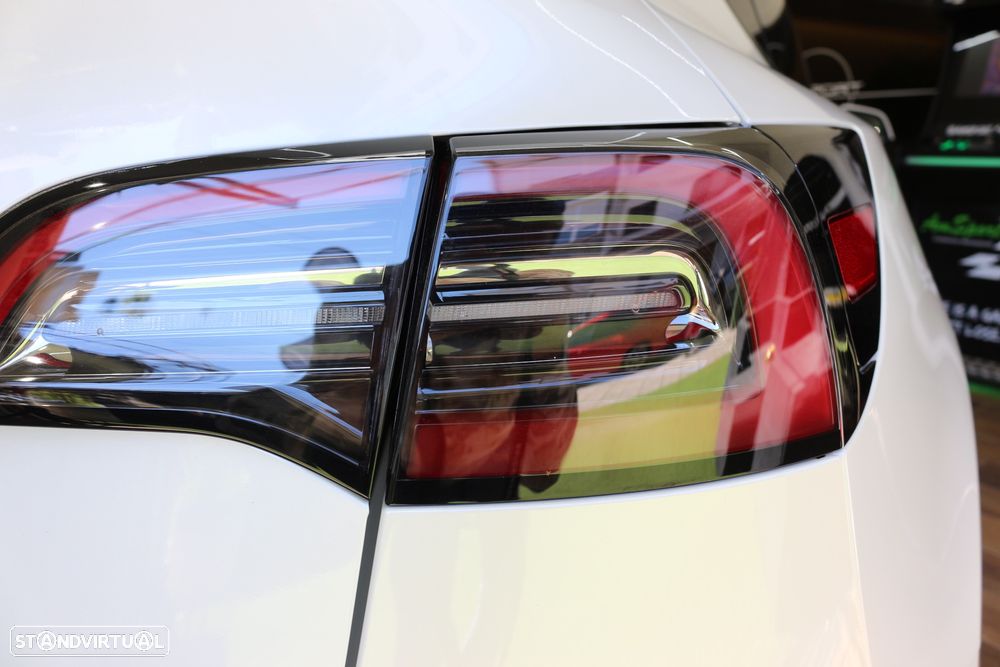 Tesla Model Y Long Range Tração Integral - 42