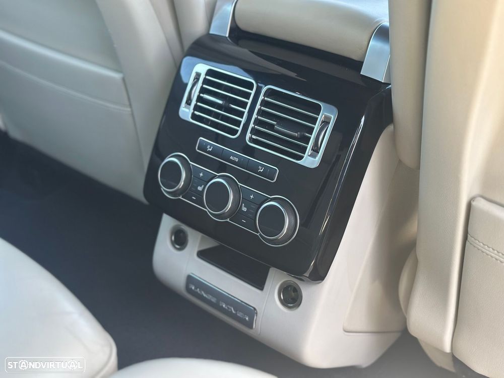 Land Rover Range Rover 4.4 SDV8 Vogue - 18