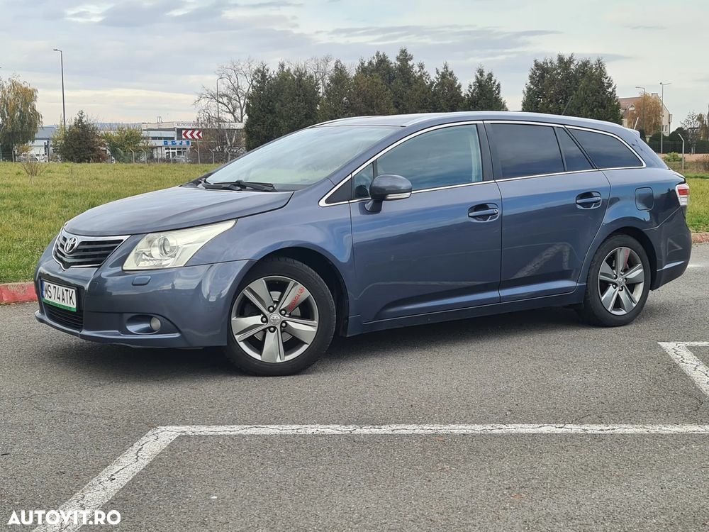 Toyota Avensis 2.0 D-4D Executive - 3