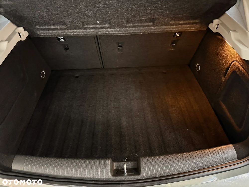 Opel Astra 1.4 T Enjoy S&S - 17