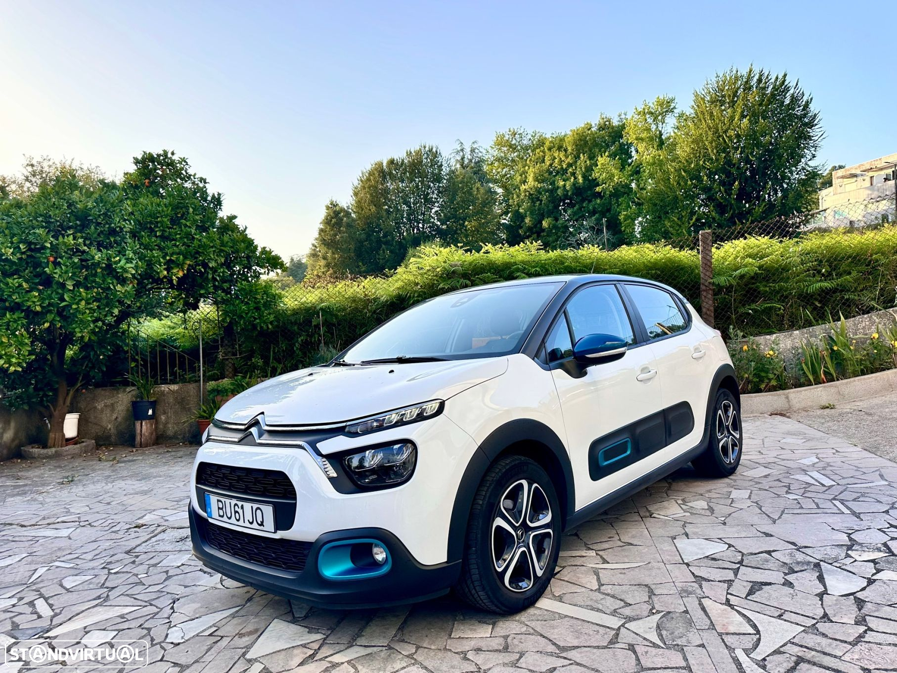 Citroën C3 1.2 PureTech Shine - 2