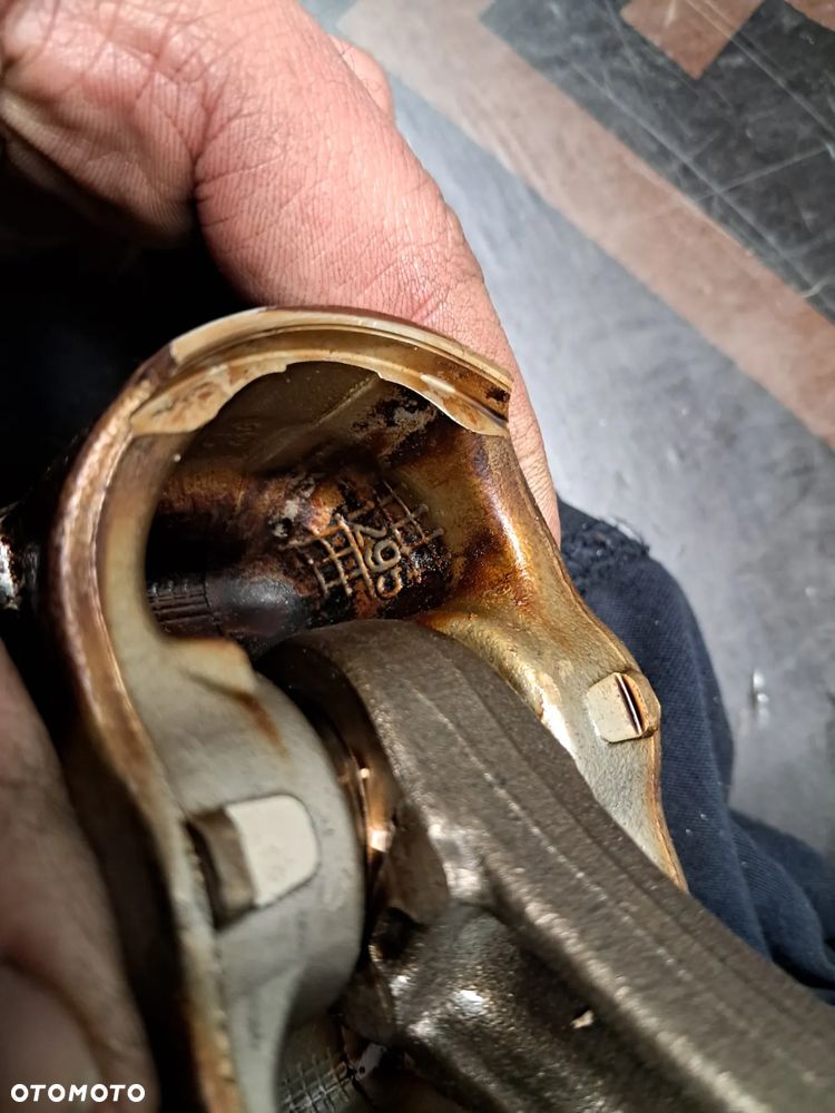 Tłok Korbowód Silnika 1.8TFSI TSI CDH Audi VW Seat Skoda - 10