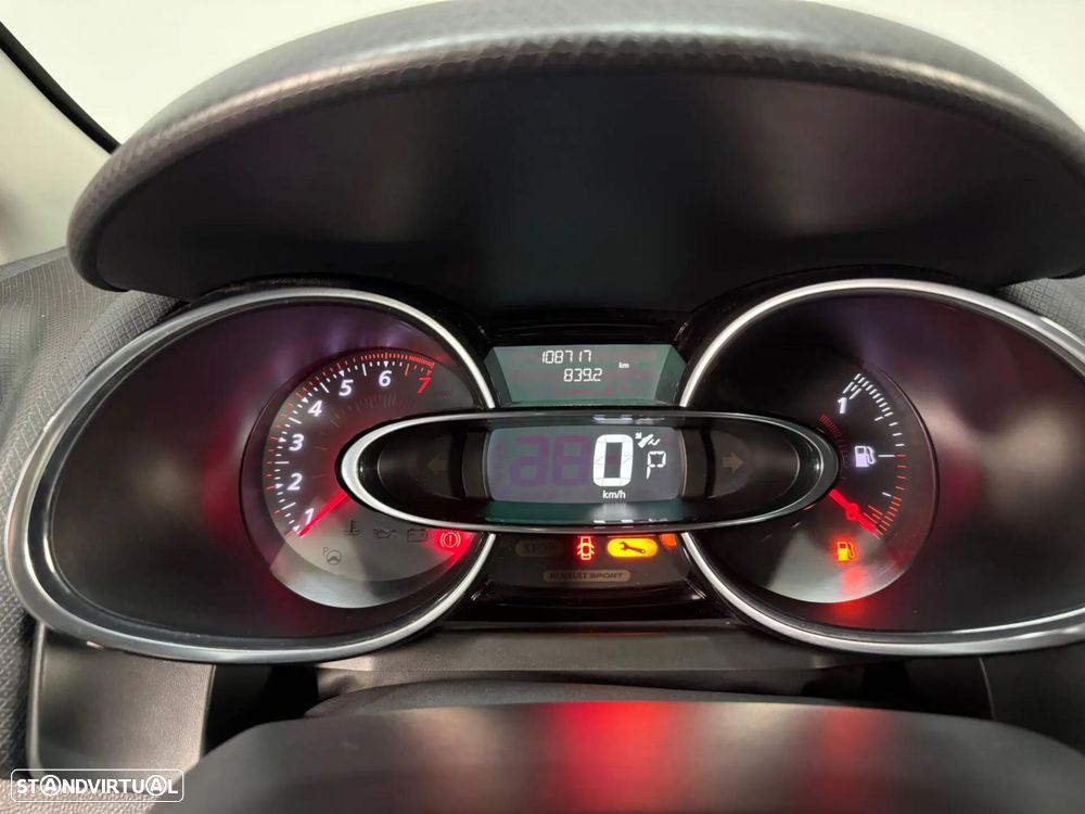 Renault Clio 1.6 T RS Trophy EDC - 6