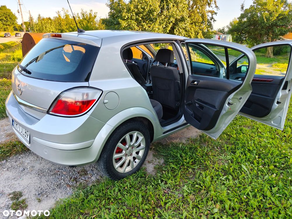 Opel Astra 1.6 Elegance - 25