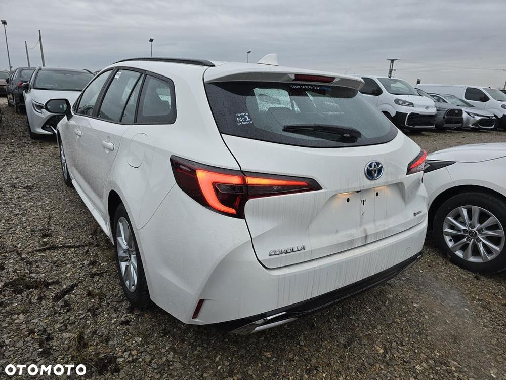 Toyota Corolla 1.8 Hybrid Comfort - 6