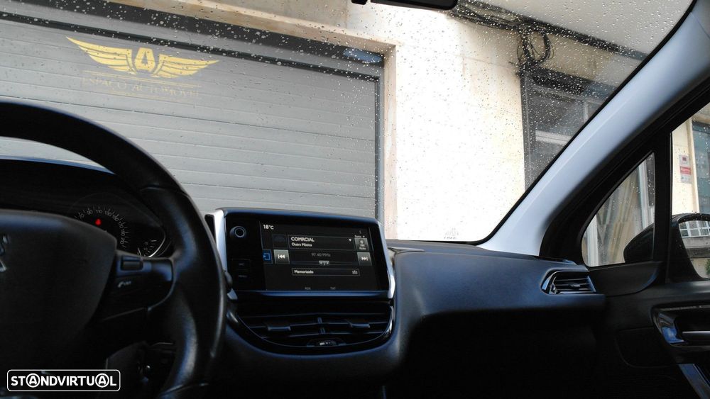 Peugeot 208 1.2 PureTech Active - 33