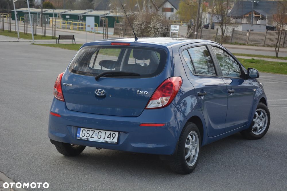 Hyundai i20 - 11