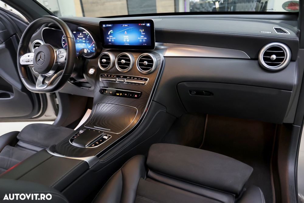 Mercedes-Benz GLC Coupe 300 de 4MATIC - 8