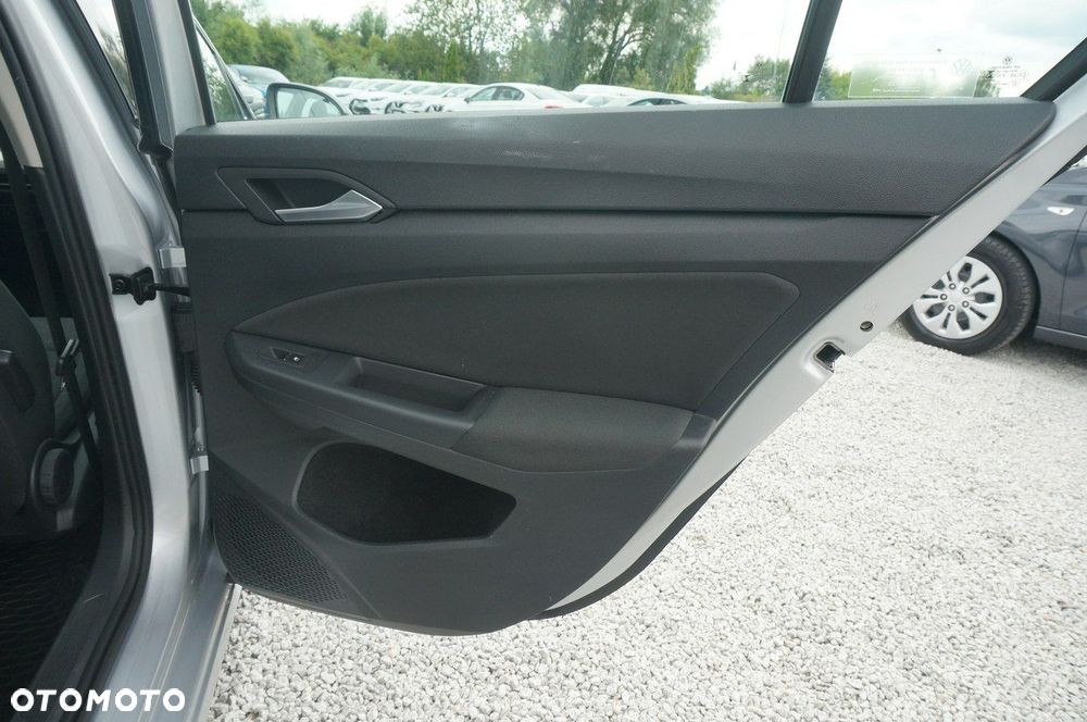 Volkswagen Golf VIII 2.0 TDI Life - 29