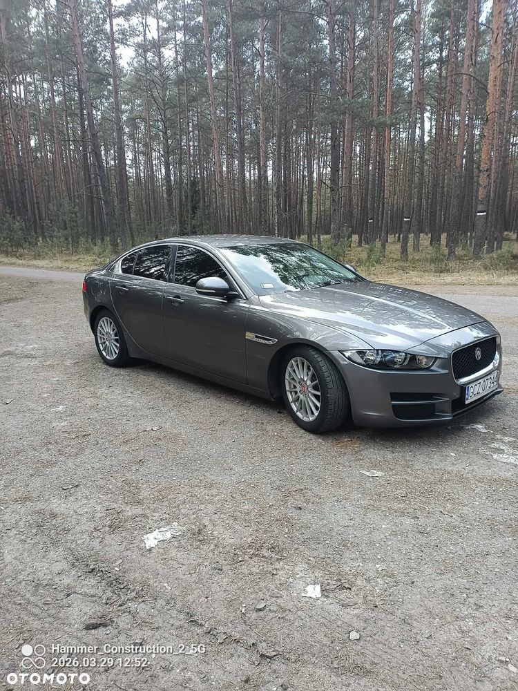 Jaguar XE E-Performance Prestige - 3