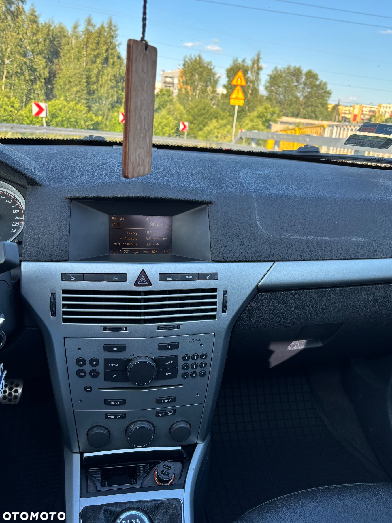 Opel Astra III GTC 1.9 CDTI Cosmo - 9