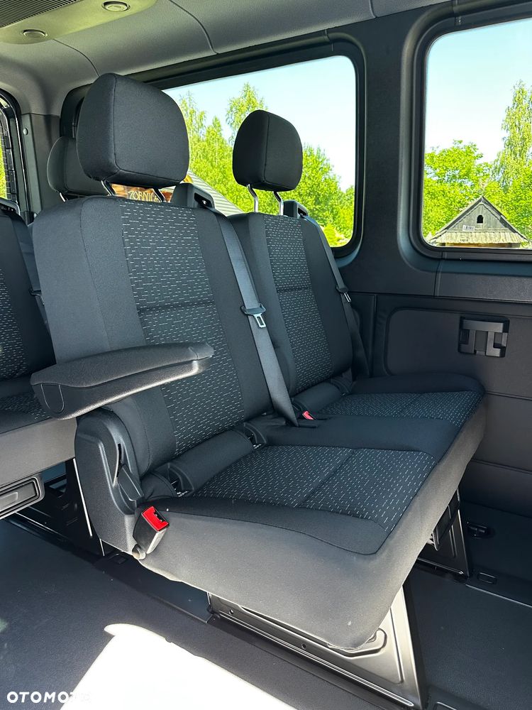 Mercedes-Benz Sprinter - 26