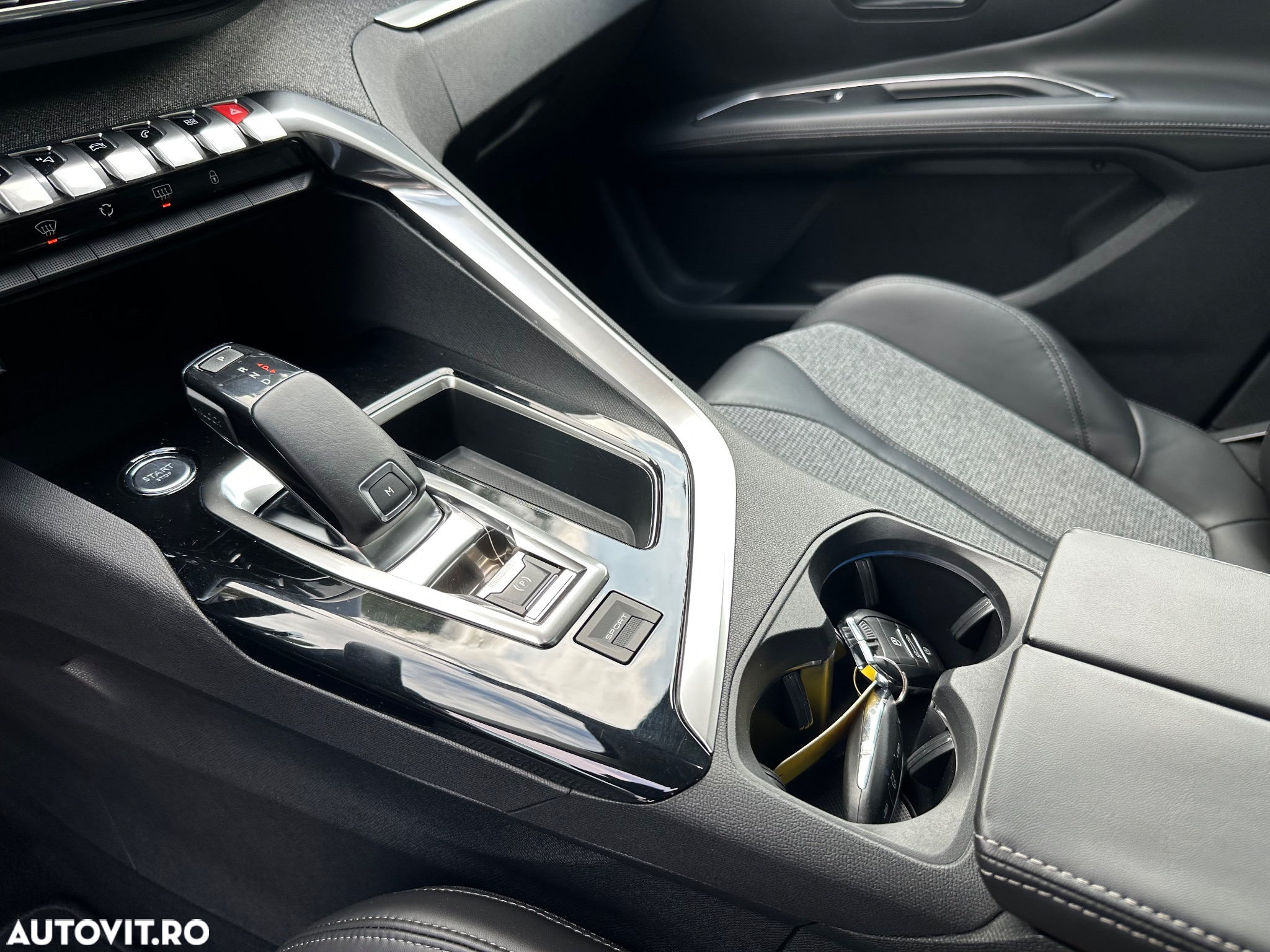 Peugeot 3008 PureTech 130 Stop & Start GPF EAT8 Allure - 19