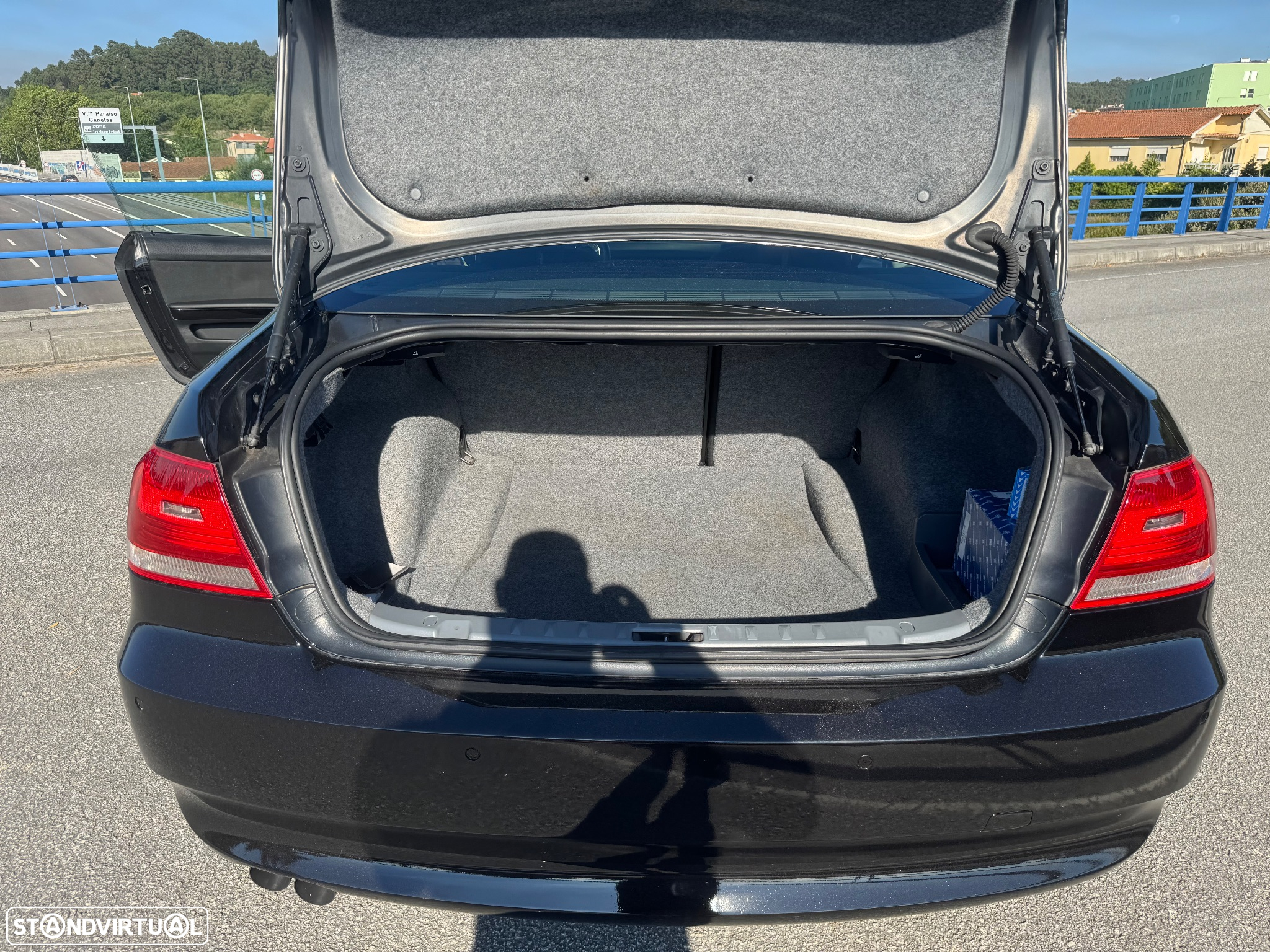 BMW 320 i Coupe Aut. - 24