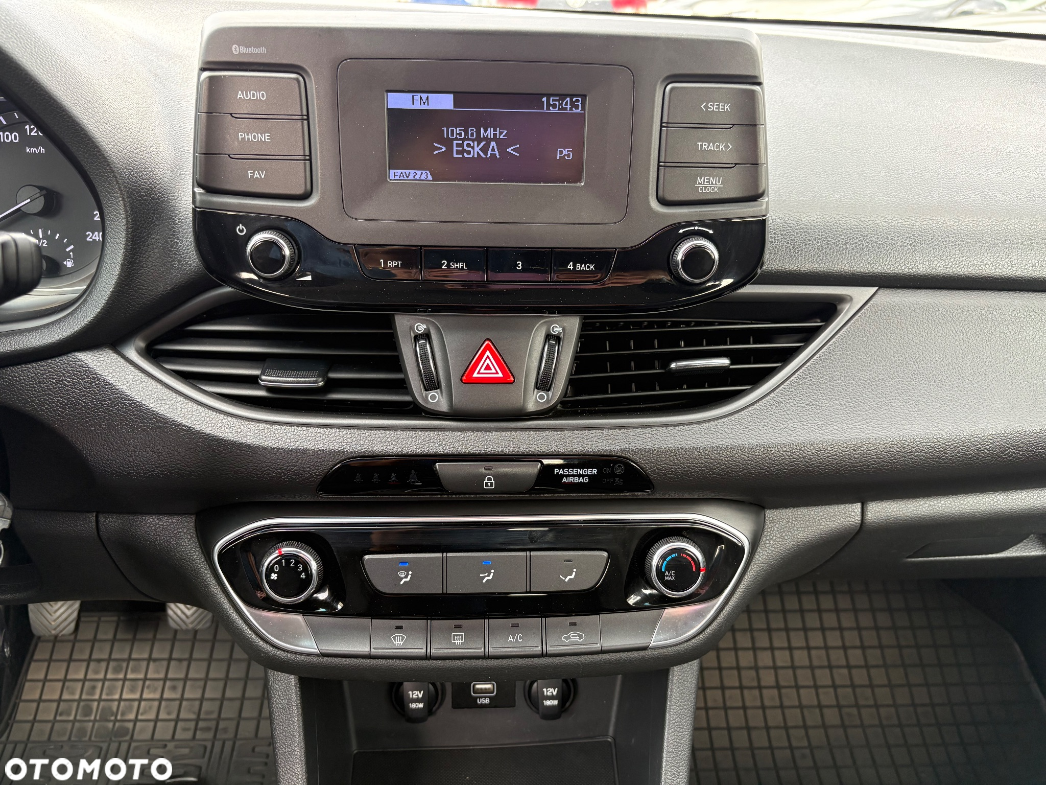 Hyundai i30 1.5 DPI Classic + - 18