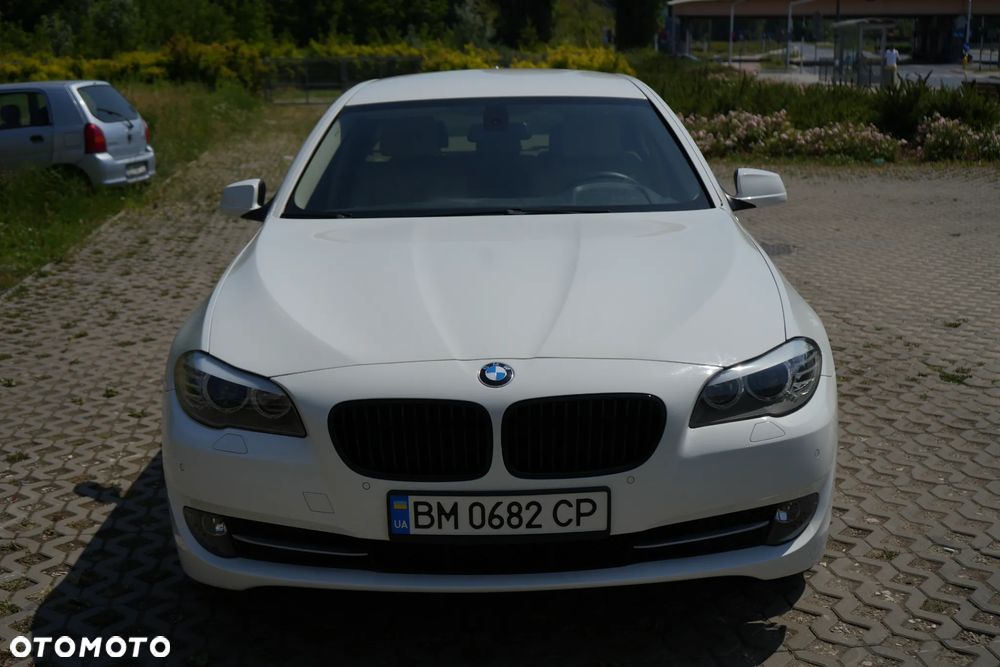 BMW Seria 5 520i - 2
