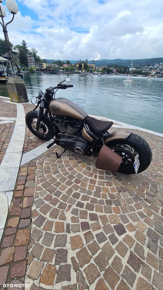 Harley-Davidson Softail Street Bob - 13