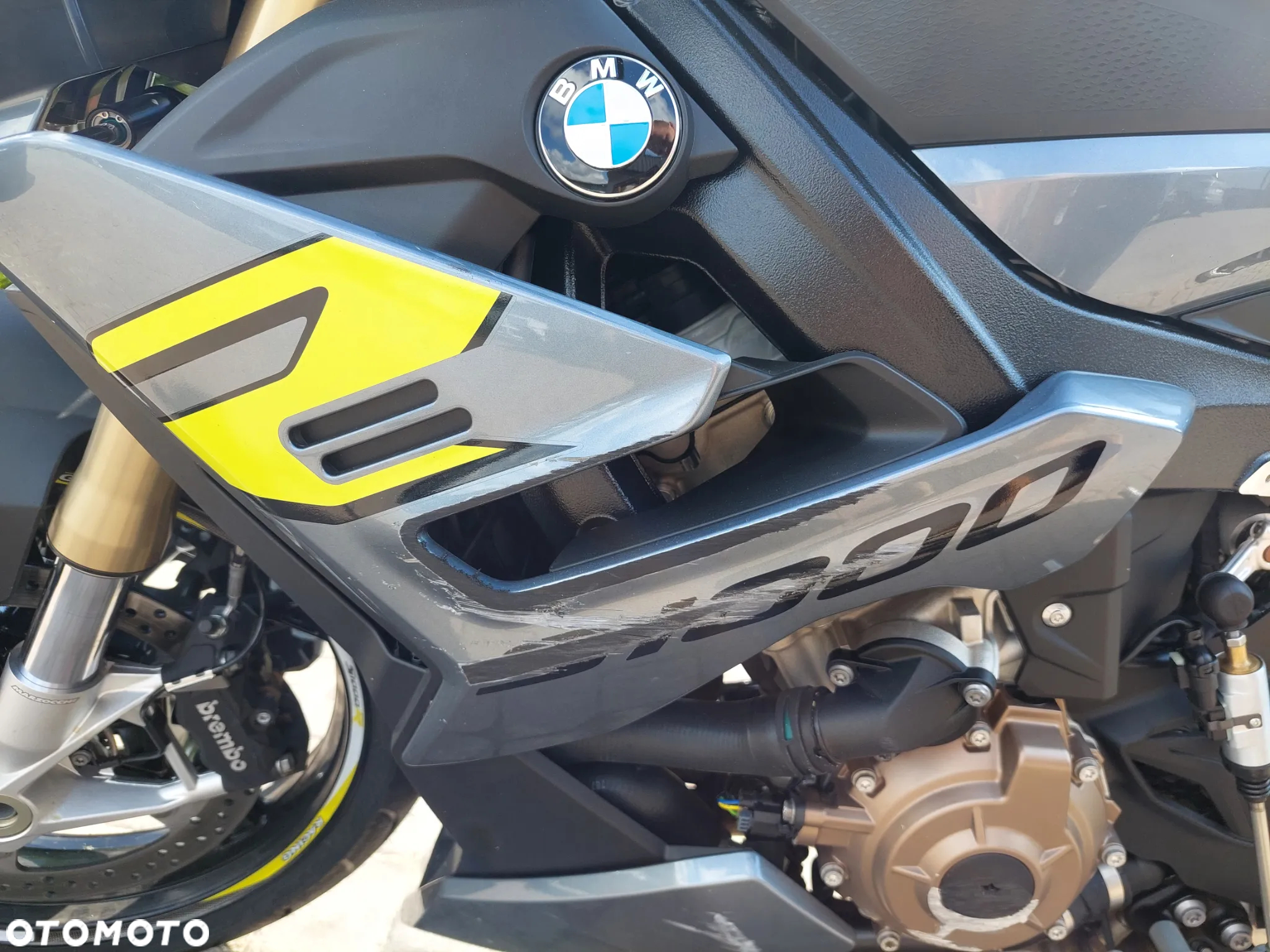 BMW S - 13