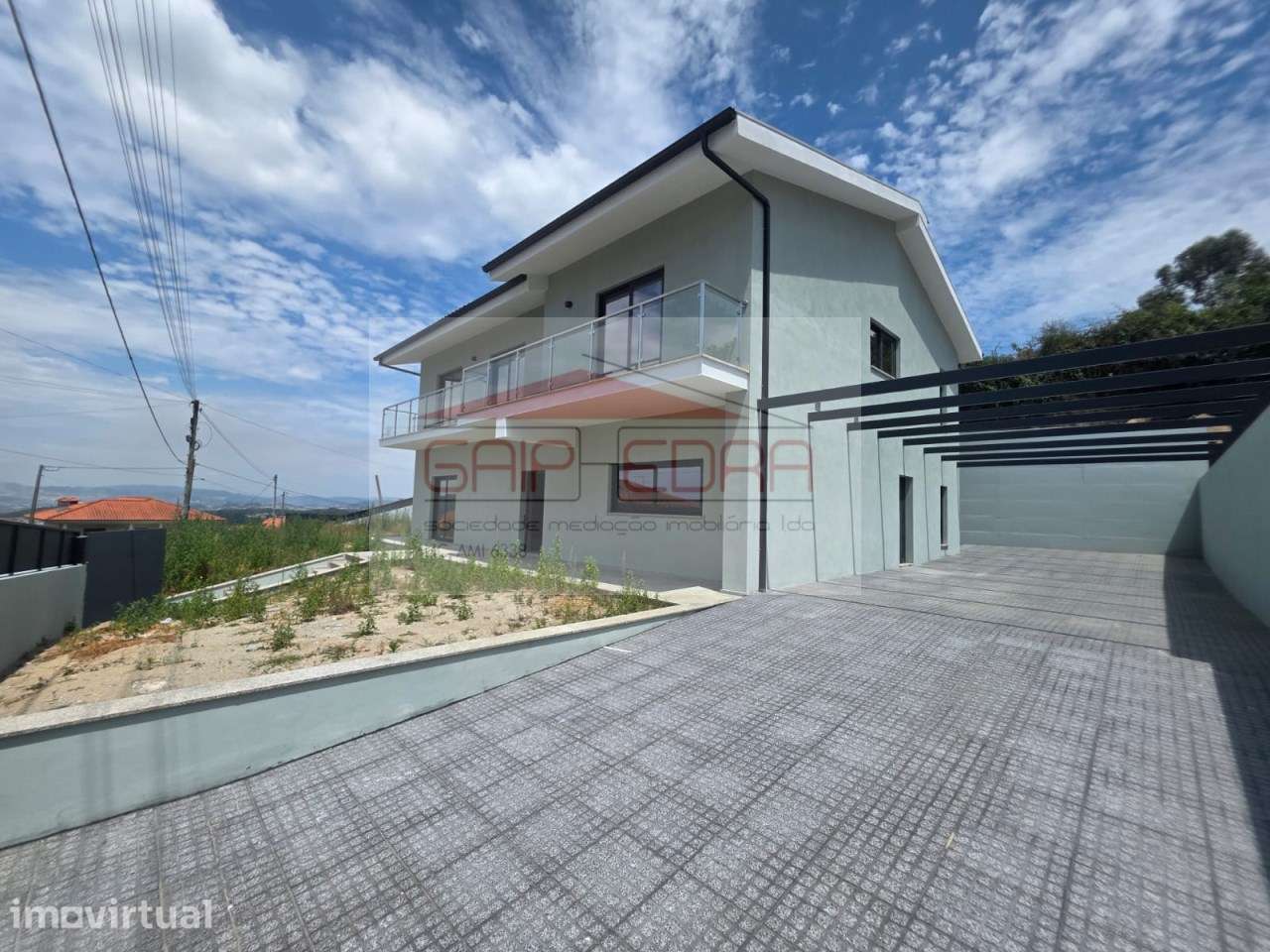 Moradia 4 frentes nova  com 840 m2 terreno em Felgueiras - Grande imagem: 3/39