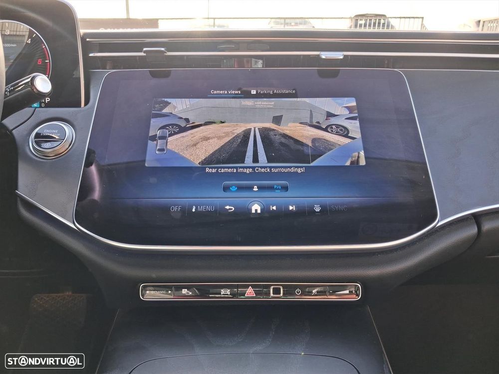 Mercedes-Benz E 220 d Avantgarde - 19