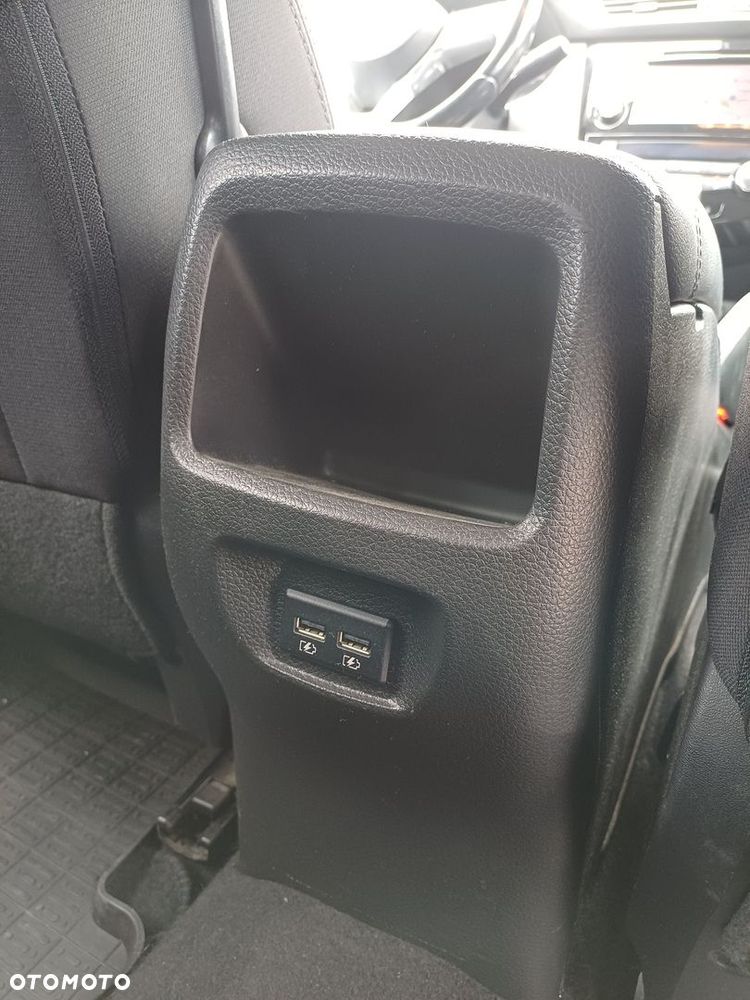 Nissan Qashqai 1.3 DIG-T N-Connecta DCT - 25