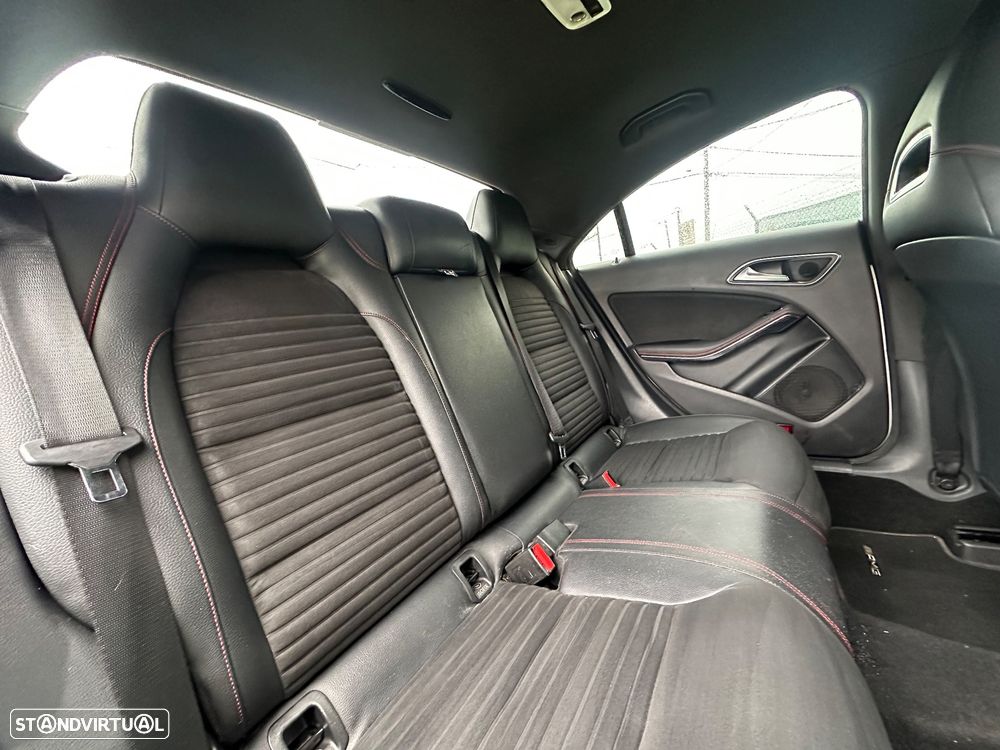 Mercedes-Benz CLA 180 - 9