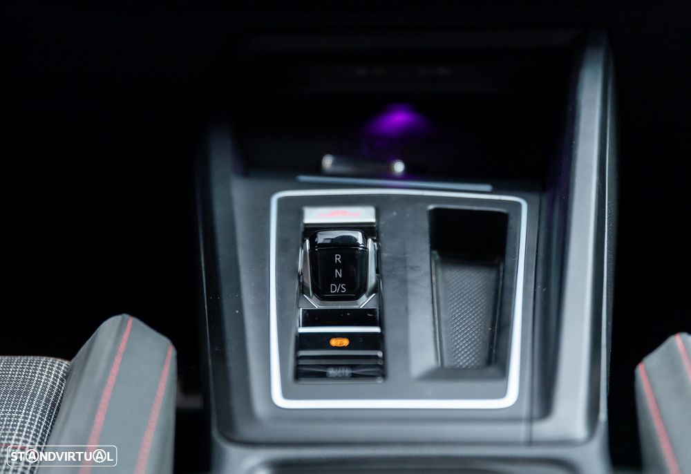 VW Golf 2.0 TSI OPF DSG GTI - 21