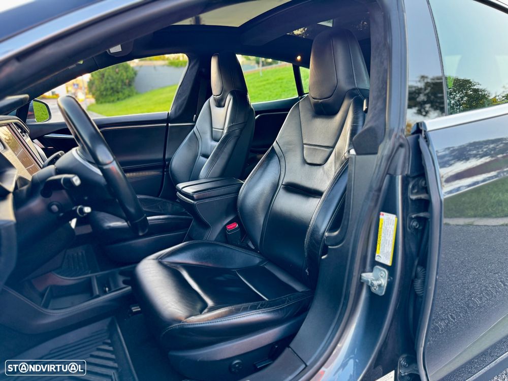 Tesla Model S 85D AWD - 26