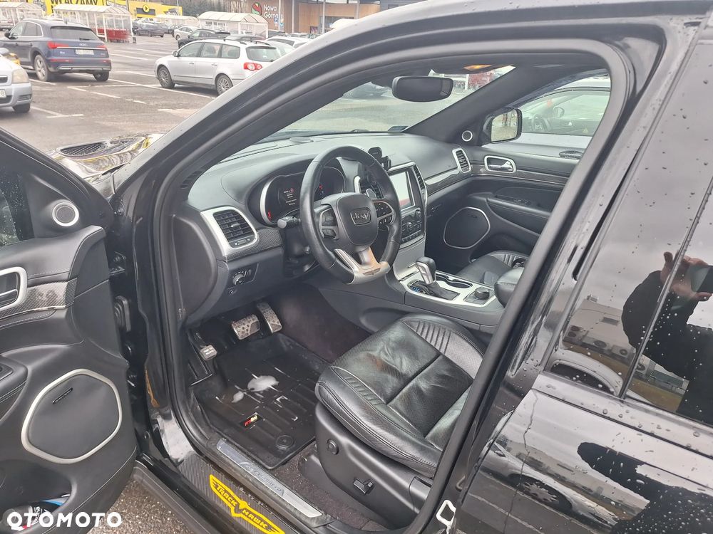 Jeep Grand Cherokee - 4