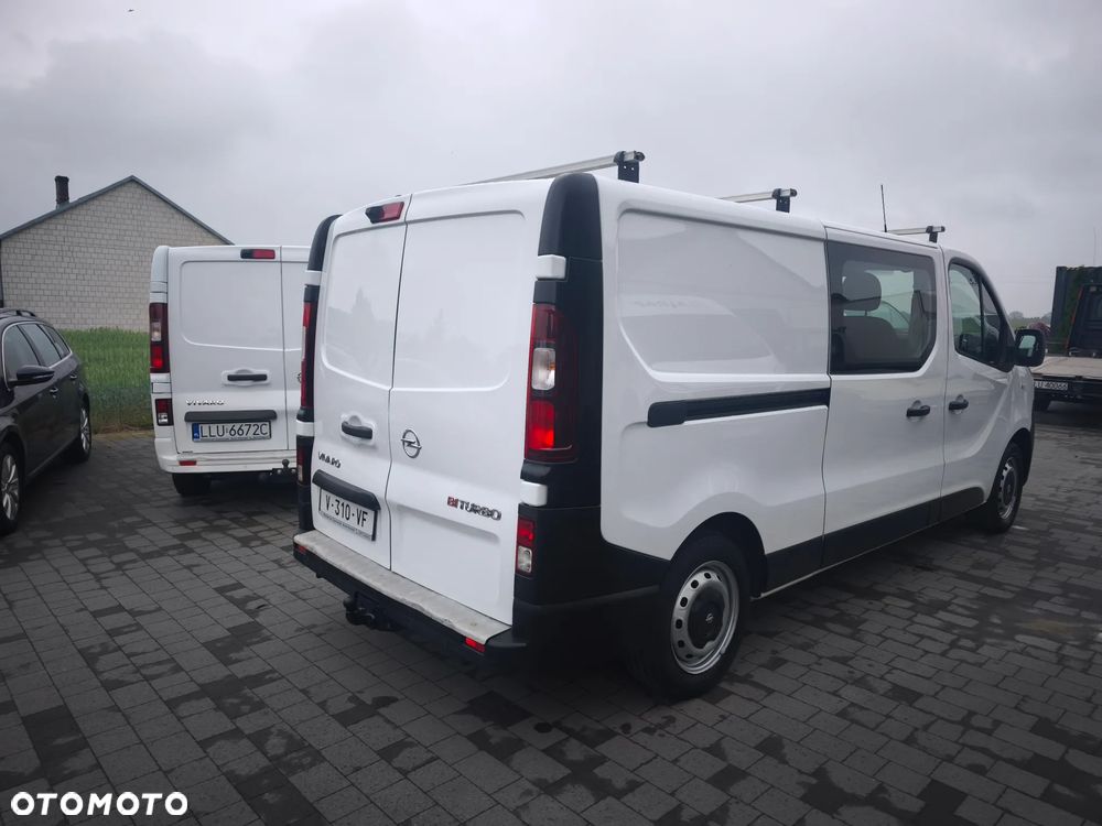 Opel Vivaro - 10