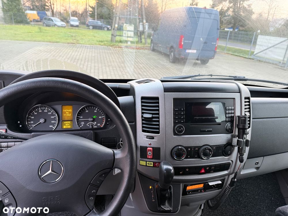 Mercedes-Benz Sprinter - 6